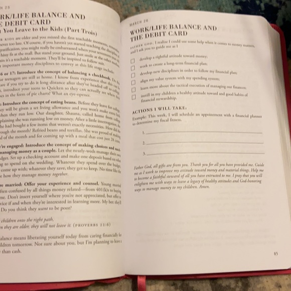 4 Book Bundle!!📚💖 - Picture 6 of 7